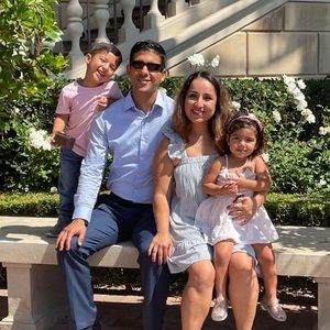 Meet your Posher, Ari